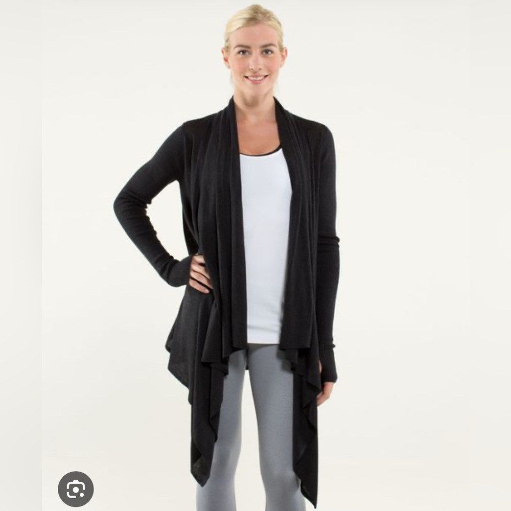 Lululemon universal wrap in‎ grey size 8